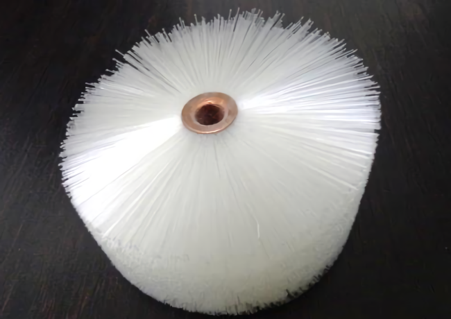 ナイロン系毛材